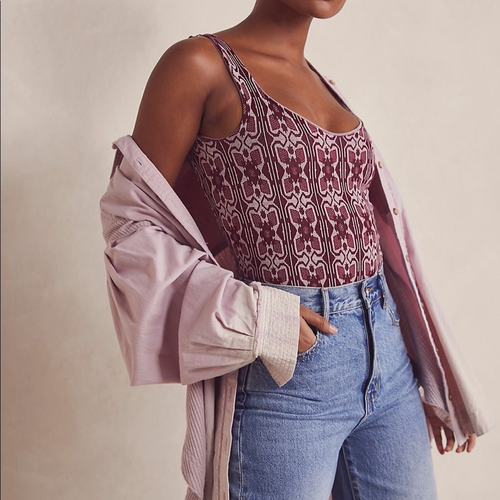 NWT body suit by free people in honeycomb color 🐝🍯🍁🖤